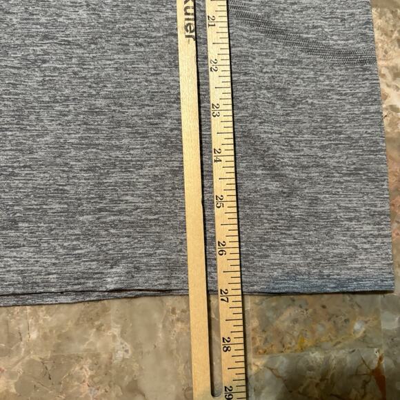 Lululemon Swiftly Tech Shirt Women's Size 8 Grey Long Sleeve Thumholes Gym - Picture 8 of 9